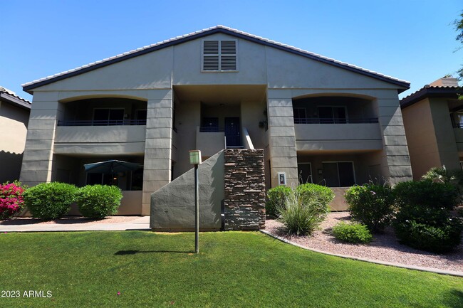 Building Photo - 7009 E Acoma Dr