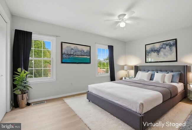 Building Photo - 7739 Tiverton Dr