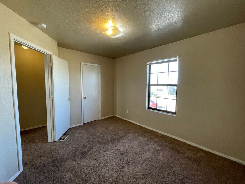 Building Photo - 1108 Leslie Cir