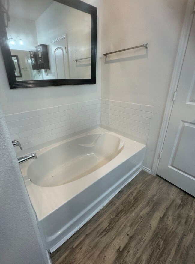 Building Photo - 11387 Dawn Beach Ln