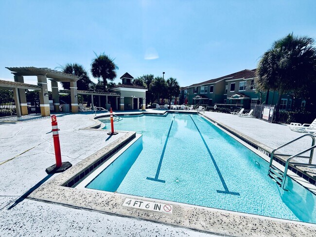 Building Photo - 2 Bed/2 Bath Condo with Garage in Lakes at Viera East