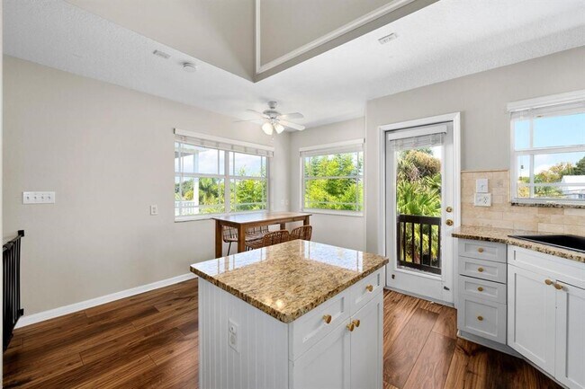 Building Photo - 506 Oceanview Ave