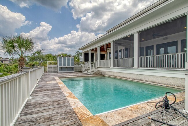 Building Photo - 4 Bedroom 4.5 Bath Home in Dunes West - Mt...