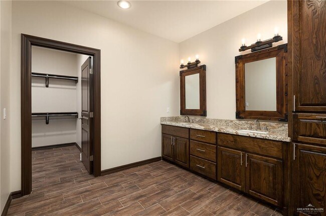 Building Photo - 16 N 36th St