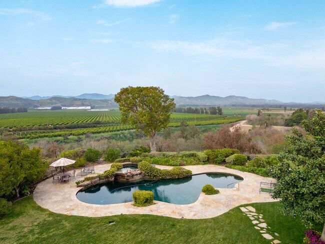 Building Photo - 3243 Calle De Debesa