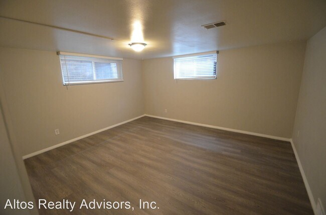 Building Photo - 5510 S Elati St