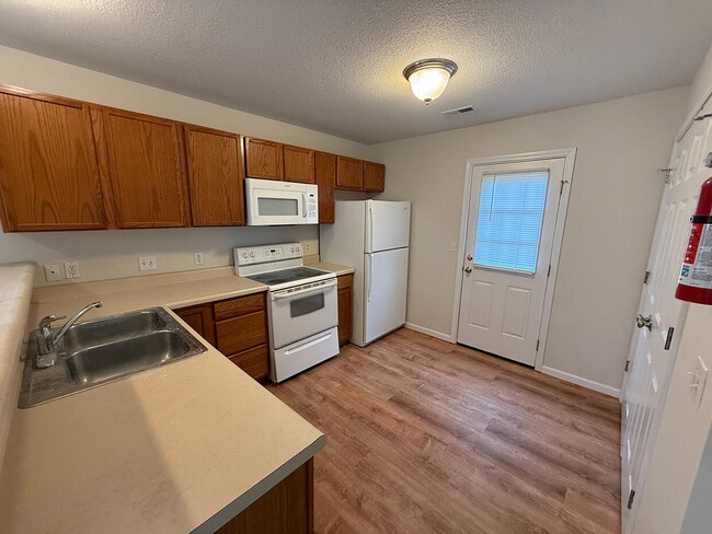 Building Photo - 4114 Hidden Creek Ct