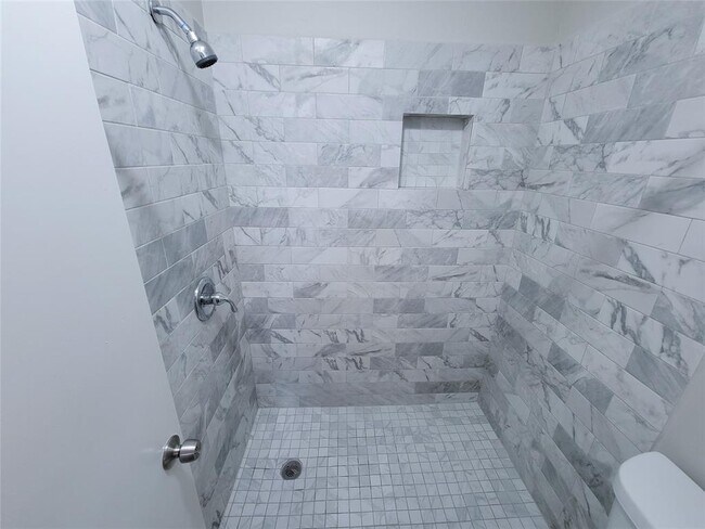 Building Photo - 16615 Moary Firth Dr