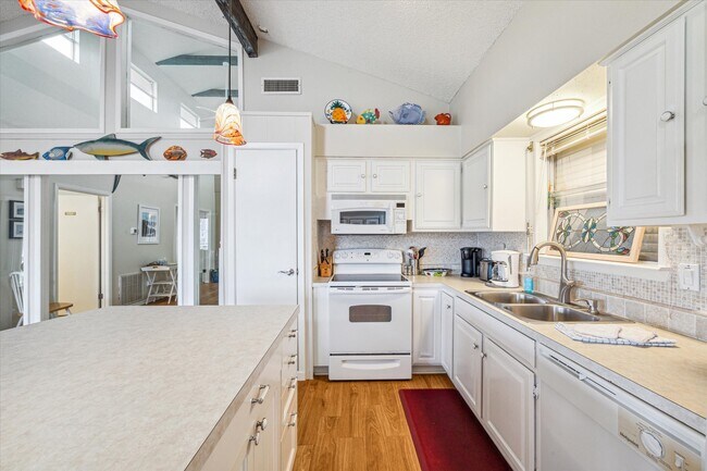 Building Photo - 4107 Long Tom Ct