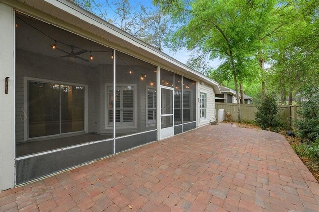 Building Photo - 9821 SW 34th Rd