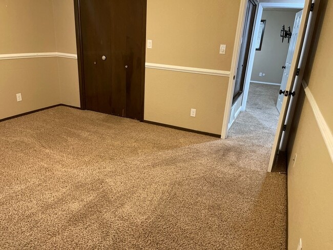 Building Photo - Beautiful 3 Bedroom Home, Zia School District!