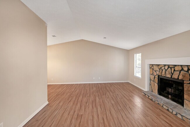 Building Photo - 614 Mephisto Cir