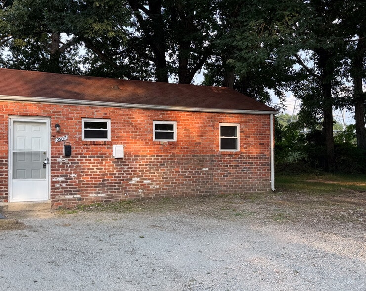 Building Photo - 2507 Noel St