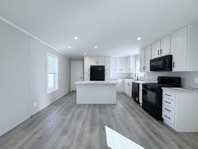 Building Photo - 29649 Cambridge Ct