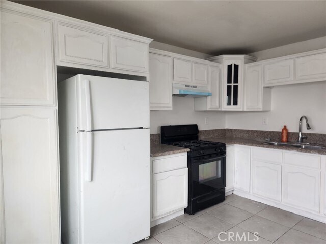 Building Photo - 406 56th St