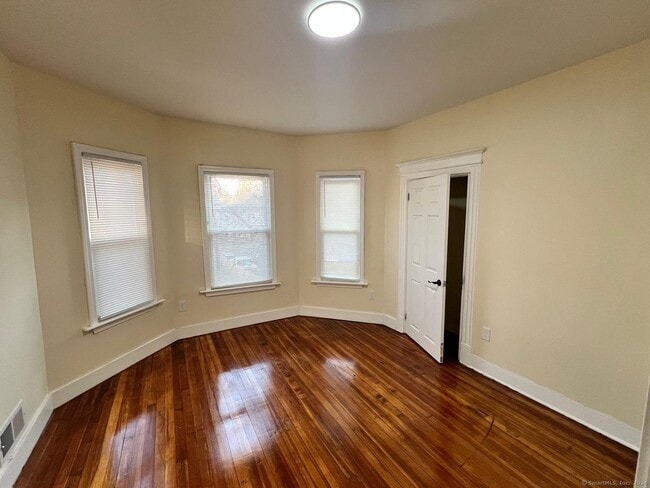 Building Photo - 93 Enfield St