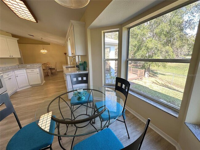 Building Photo - 5261 SE 15th Ave