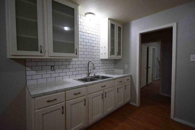 Building Photo - 3 bedroom, 2 bathroom home situated on a full acre in Gatesville with additional storage!