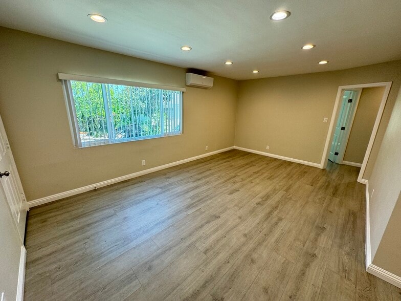 Building Photo - 3031 Langford Pl