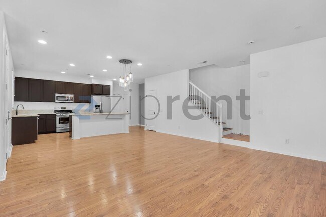 Building Photo - 1524 San Borja St