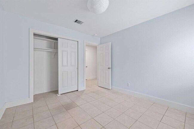 Building Photo - 9324 Muskberry Cove