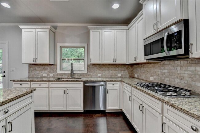 Building Photo - 9270 Colham Dr