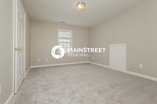 Building Photo - 3 Bedroom Pet-Friendly Home in Winston-Salem, NC with Main Street Renewal