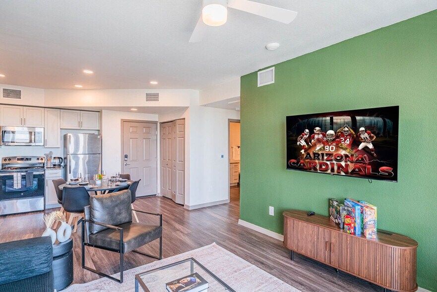 Building Photo - 9600 W Georgia Ave