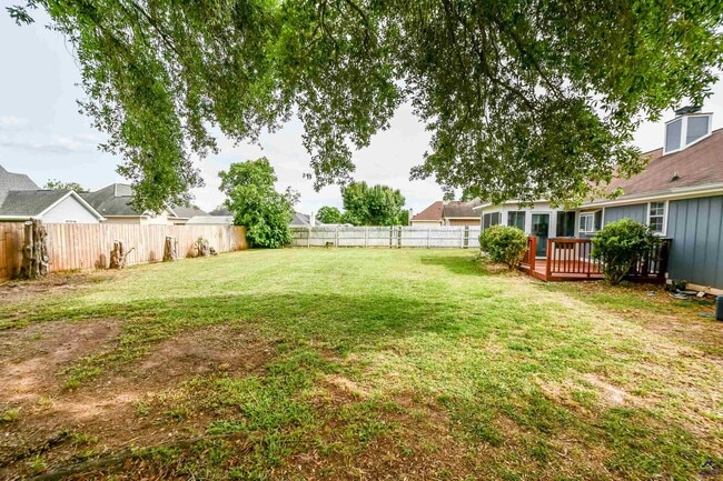 Building Photo - 107 Molland Dr