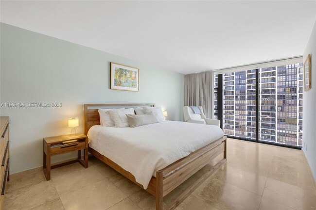 Building Photo - 1915 Brickell Ave