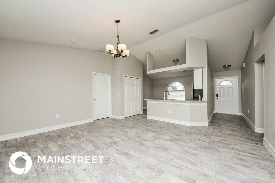 Building Photo - 4211 Lavender Way
