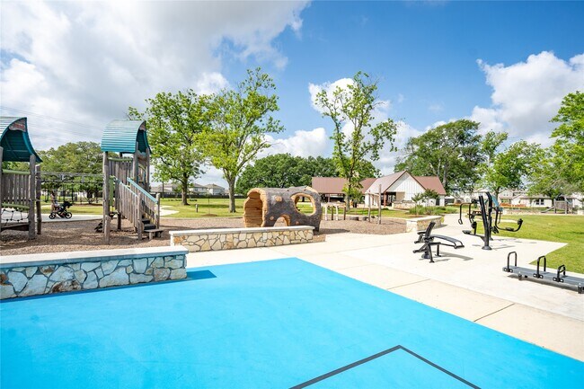 Building Photo - 23902 Tillage Ln