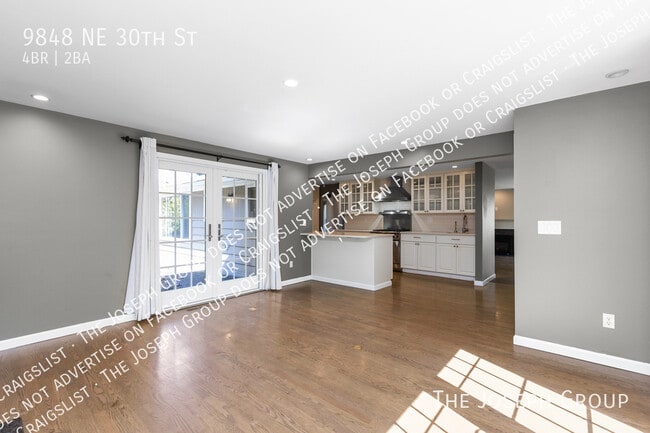 Building Photo - 9848 NE 30th St