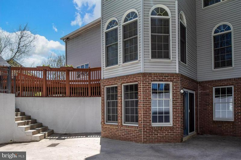 Building Photo - 2725 Oldewood Dr
