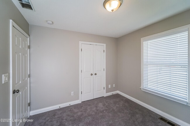Building Photo - 10116 Greenfield Woods Cir