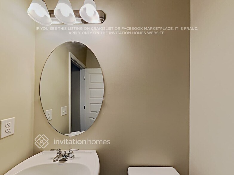 Building Photo - 2131 Theberton Trail