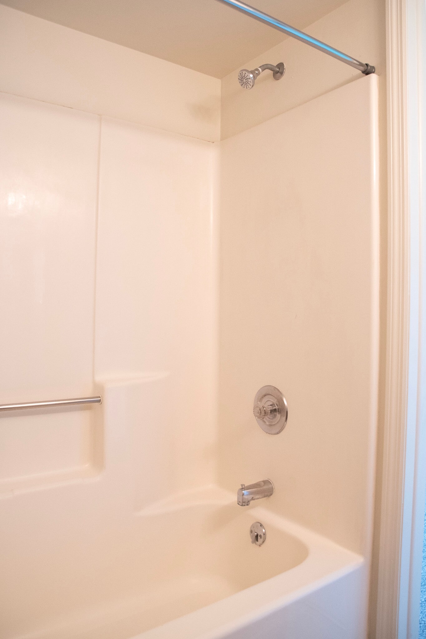 Building Photo - 717 Brunnerville Rd