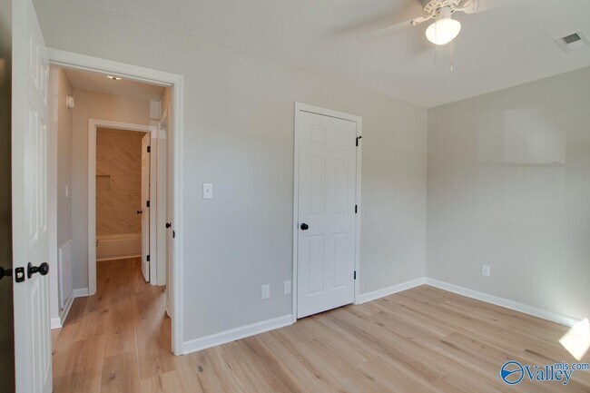 Building Photo - 4104 Mc Vay St SW