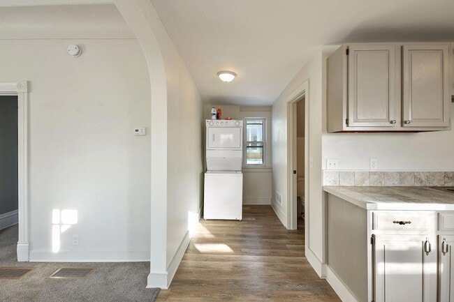 Building Photo - 2617 2nd Ave S