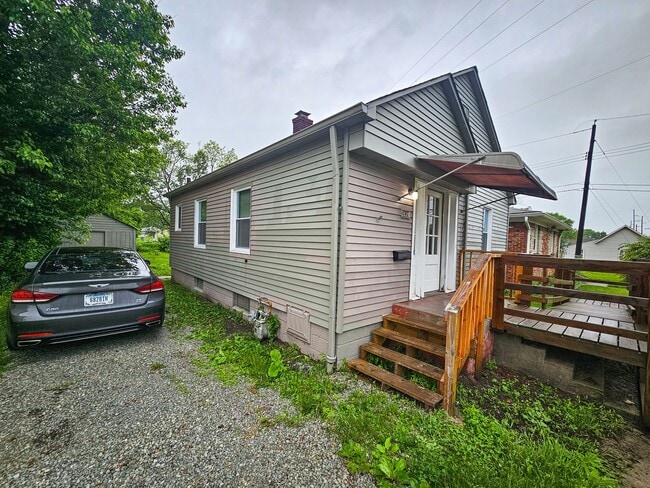 Building Photo - 3539 Prospect St