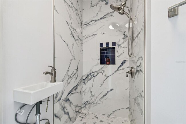 Building Photo - 3020 Kensington Trce