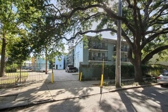 Building Photo - 1615 Governor Nicholls St