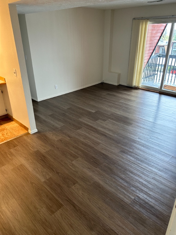 Building Photo - 300 14th Ave S