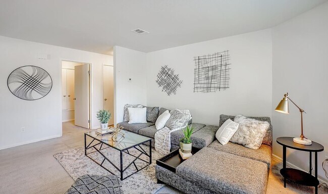 Building Photo - 5085 Valley Crest Dr