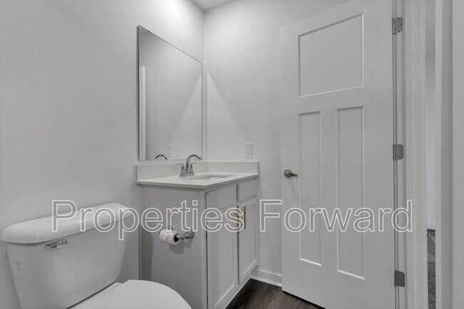 Building Photo - 21 Thurber Rd