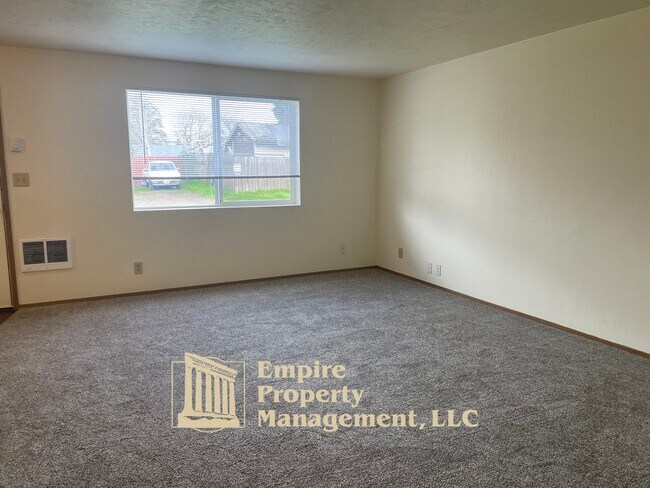 Building Photo - 3819 Dove Ln