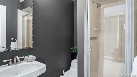 Building Photo - 2803 N Wading River Rd