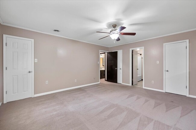 Building Photo - Beautiful 3 Bedroom Home in North Chesterf...