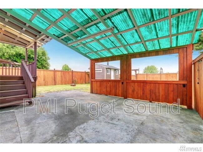 Building Photo - 1108 S Ridgewood Ave