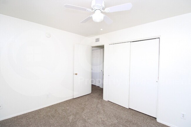 Building Photo - 6605 N 44th Ave